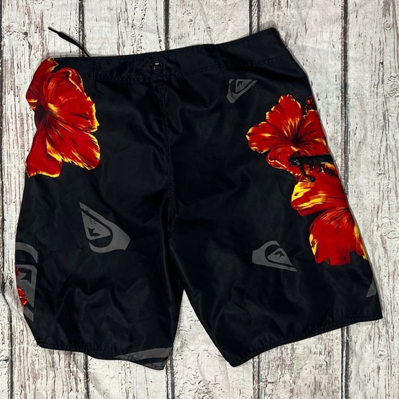 Quicksilver Summer Board Shorts Floral Bathing Suit Swim Trunks Men's - Picture 2 of 8